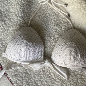 Abercrombie & Fitch White Padded Bikini Top (push up)